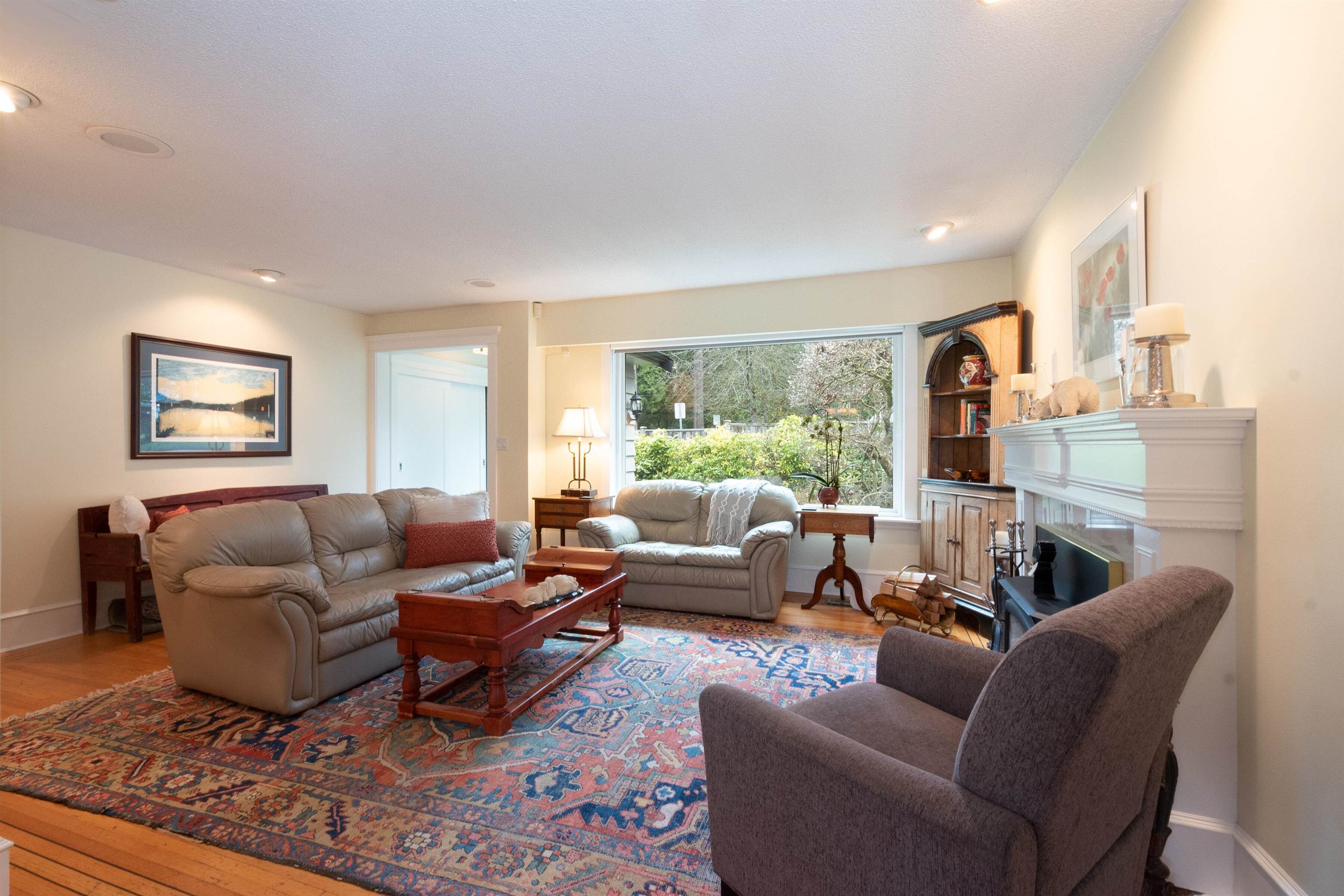 Listing image of 2288 RIVERSIDE DRIVE